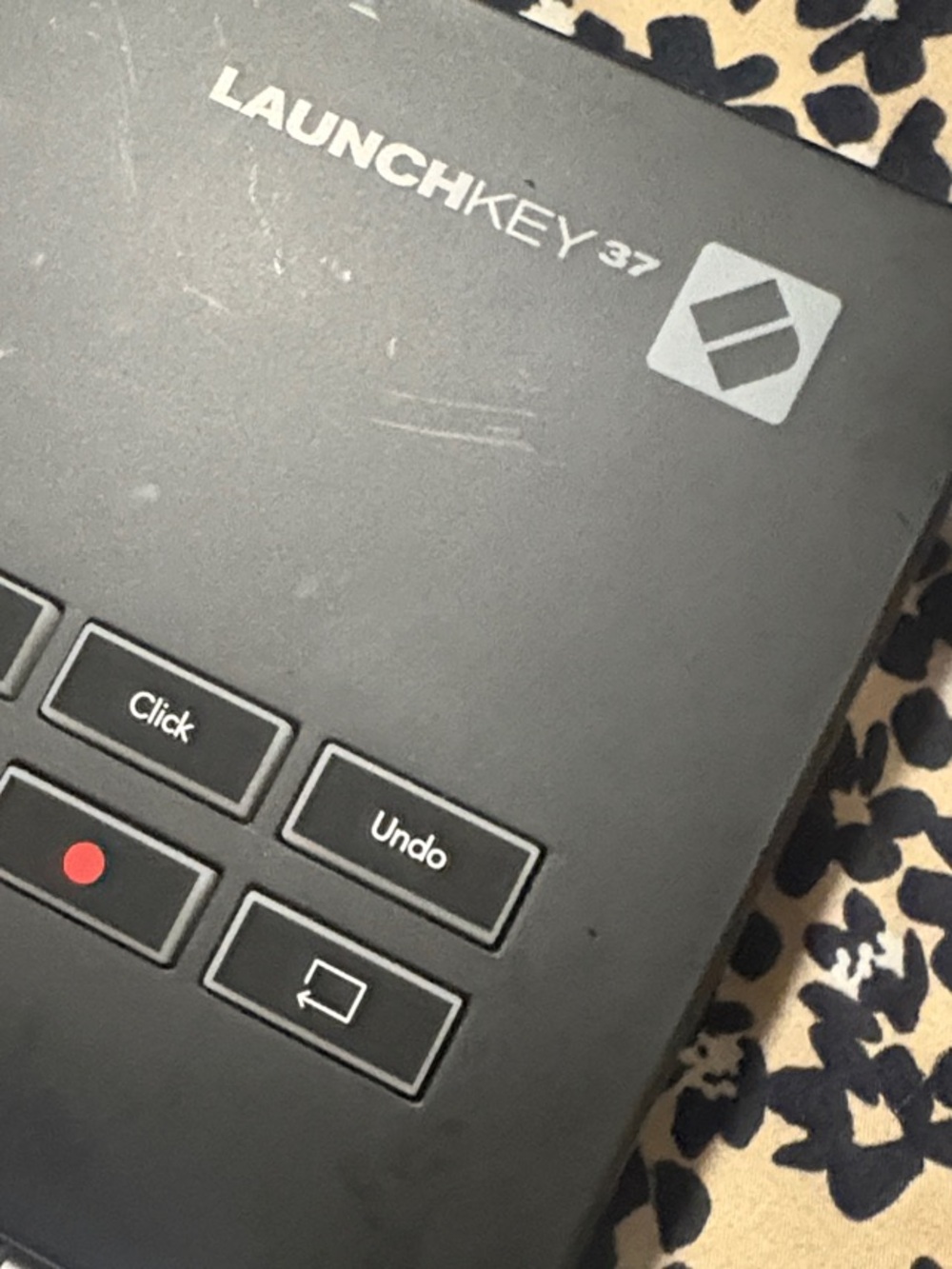 Launchkey 37 MIDI MK3 Controller Keyboard - Black